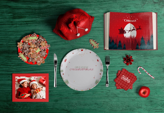 Flat lay of christmas scene creator mock-up Free Psd
