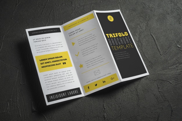Open trifold brochure mockup Free Psd